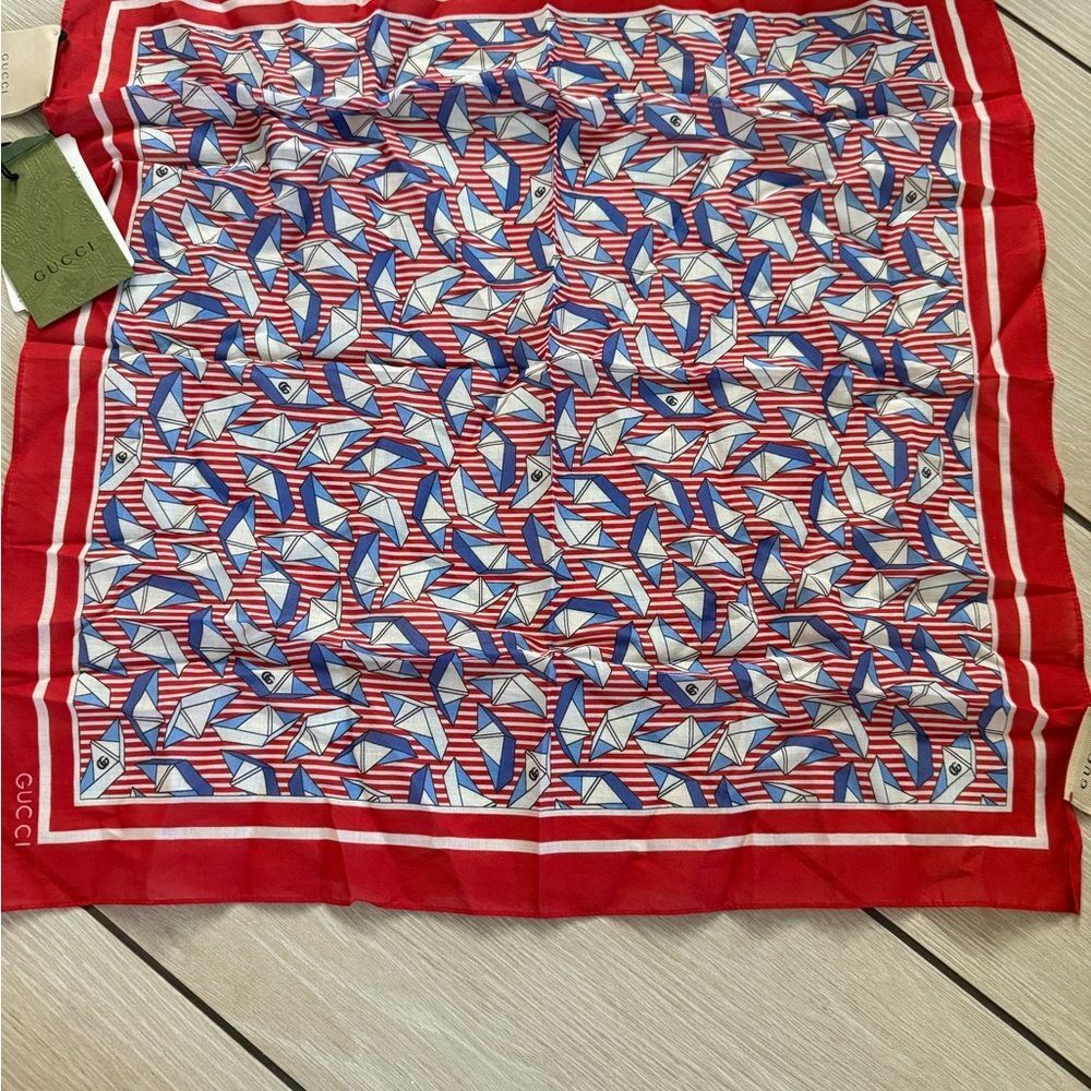 Brand new with box Gucci  Scarf/ wrap